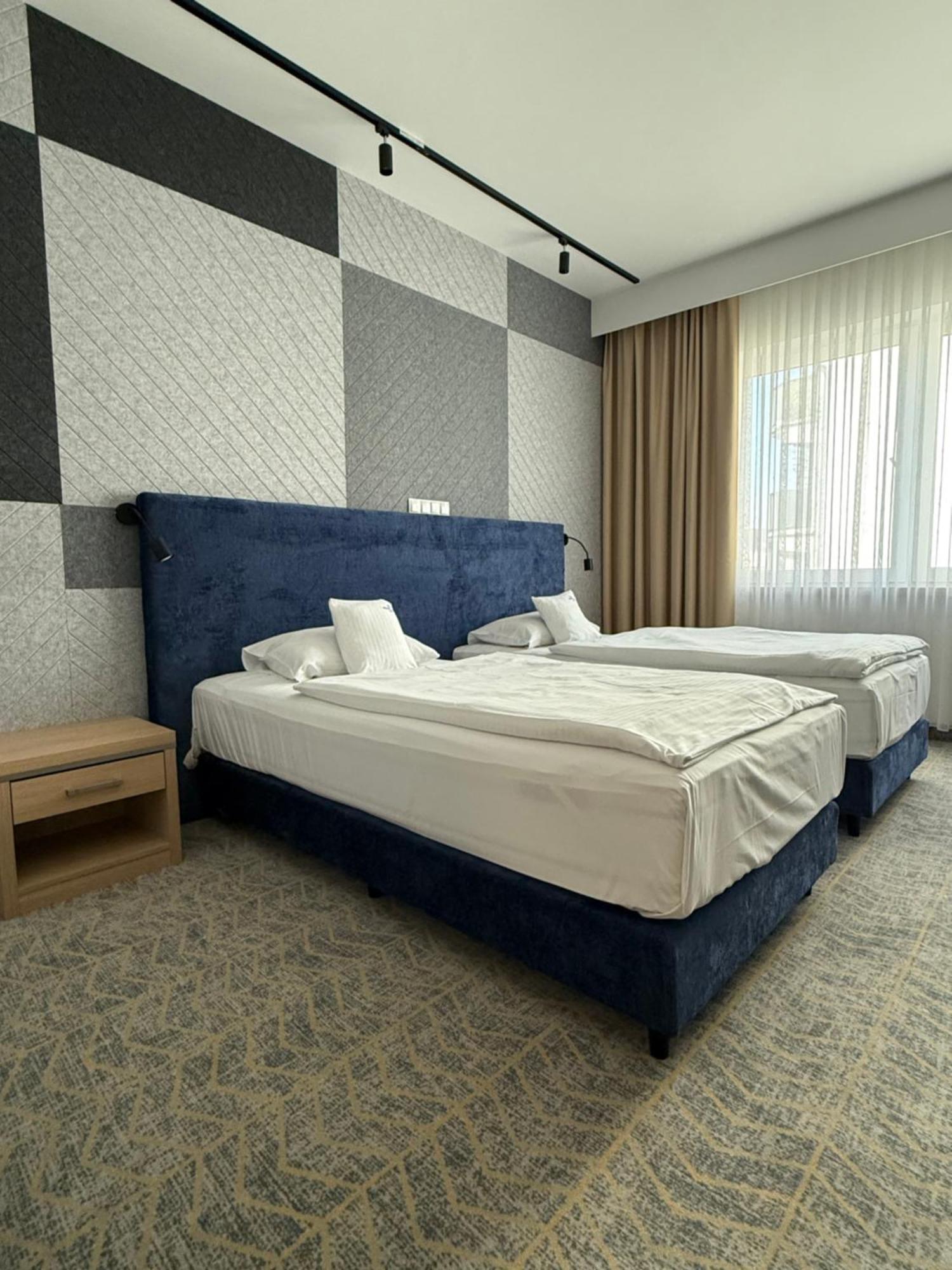 Grape Town Hotel - Park79 Zielona Gora  Ngoại thất bức ảnh
